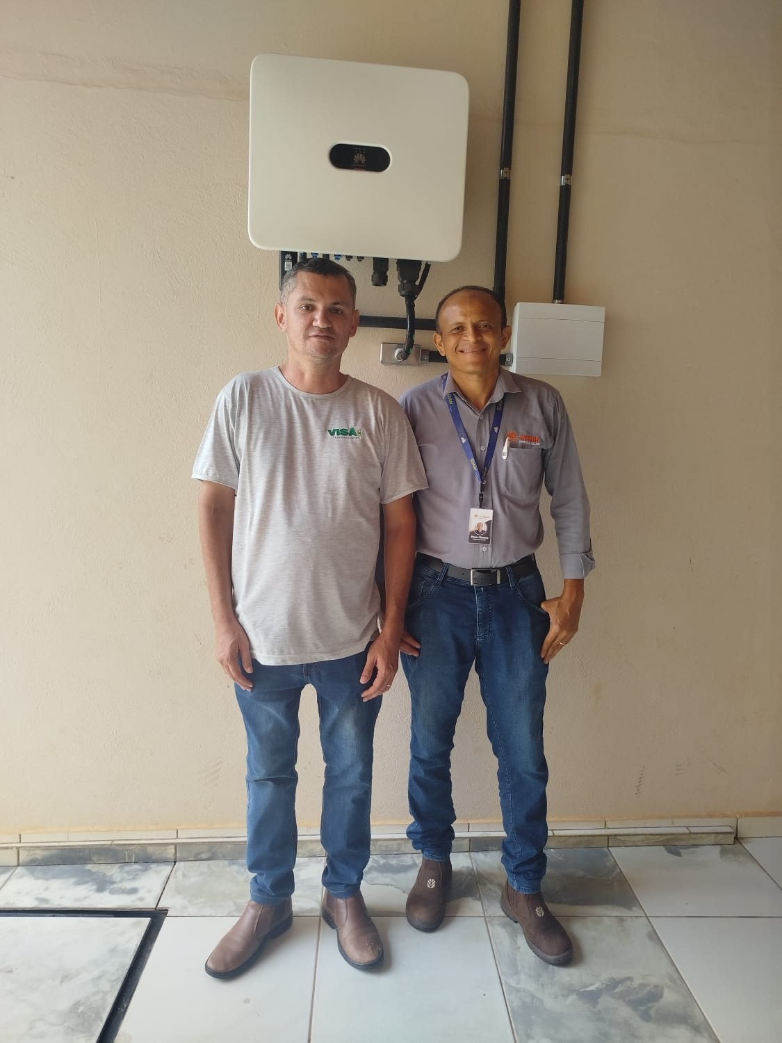 Cliente e equipe Syrius Energia Solar
